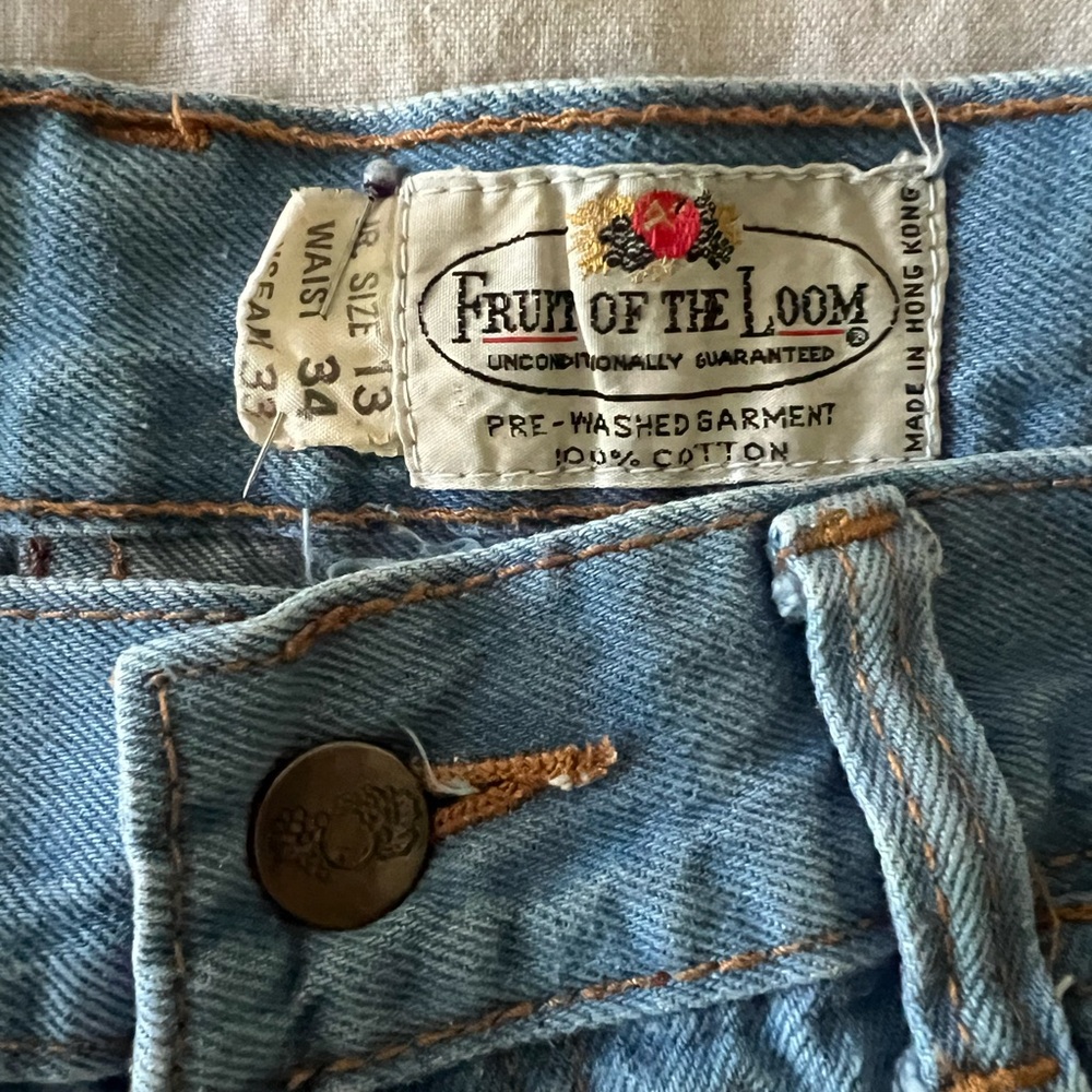 RARE Vintage Fruit of the Loom light blue denim jeans.